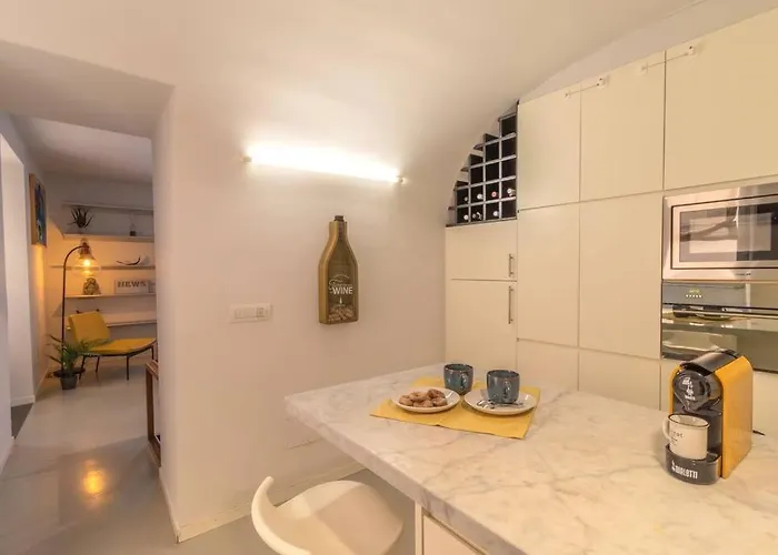Unique View Farnese Classy Loft *