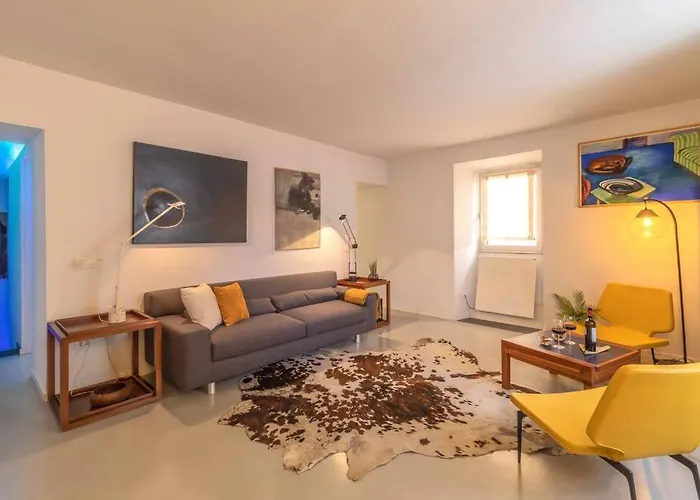 Unique View Farnese Classy Loft *